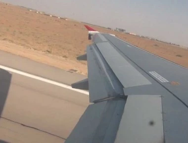 Διεθνές αεροδρόμιο Δαμασκού: Με συνοδεία επιθετικών ελικοπτέρων απογειώνονται τα αεροσκάφη